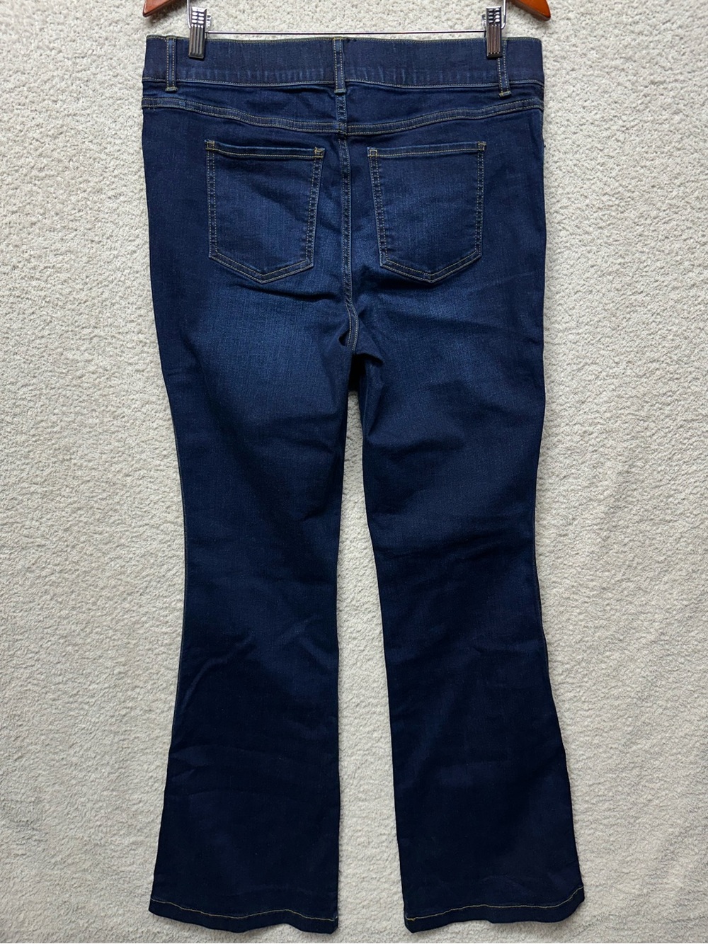 NWT Spanx Flare Jeans XL Dark Wash Pull-On Shaping Stretch Denim Midnight Shade - Picture 4 of 12